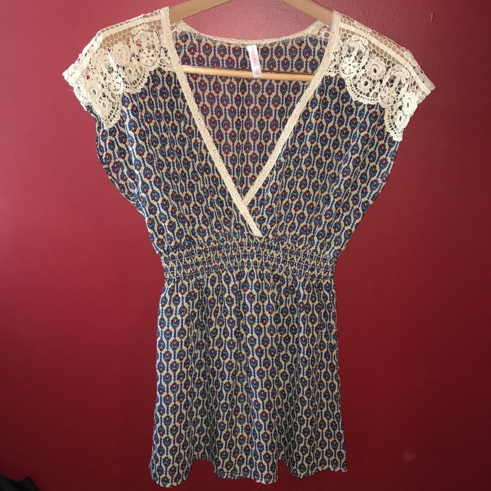 Xhilaration multi color tunic.